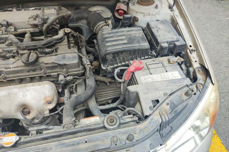Used Kia Cerato 2008 European-style 1.6 MT GL Engine Bay Left