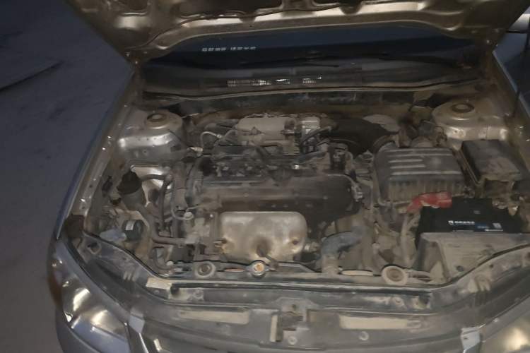Used Kia Cerato 2008 European-style 1.6 MT GL Engine Bay Right