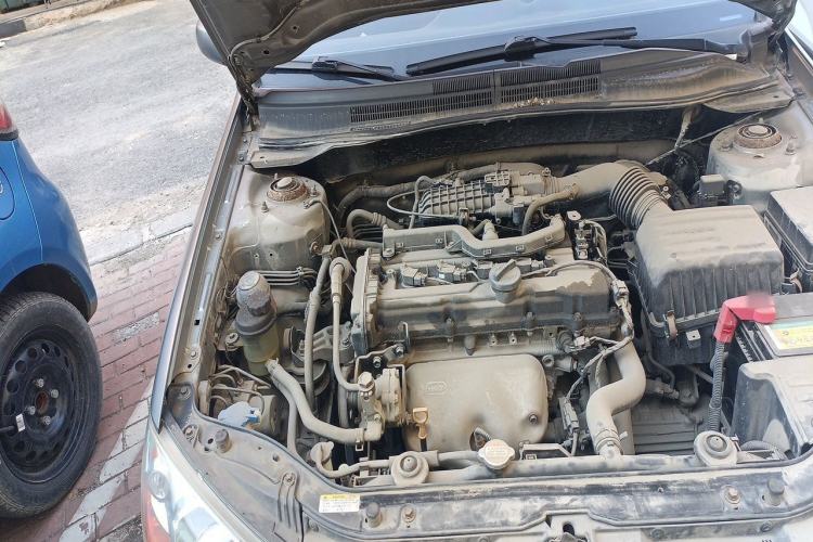 Used Kia Cerato 2008 European-style 1.6 MT GL Engine Bay Right