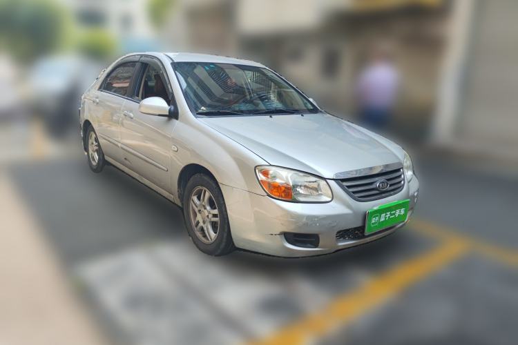 Used Kia Cerato 2008 European-style 1.6 MT GL Front Right 45 Deg