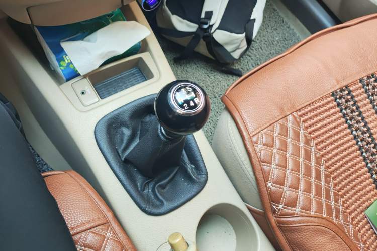 Used Kia Cerato 2008 European-style 1.6 MT GL Gear Lever