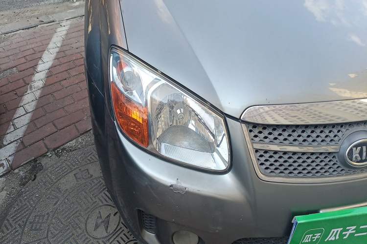 Used Kia Cerato 2008 European-style 1.6 MT GL Right Front Headlight