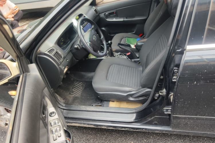 Used Kia Cerato 2010 1.6L MT GL Driver Seat