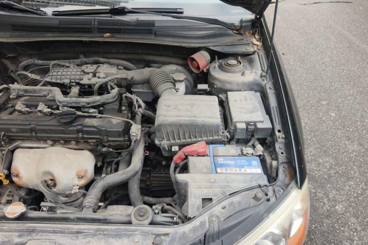 Used Kia Cerato 2010 1.6L MT GL Engine Bay Left