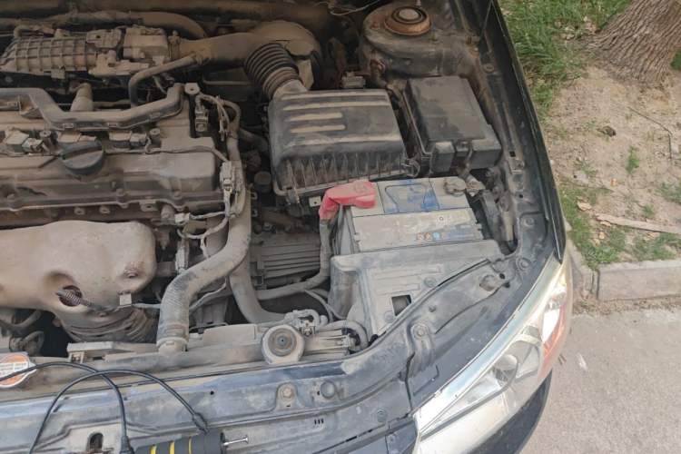 Used Kia Cerato 2010 1.6L MT GL Engine Bay Left
