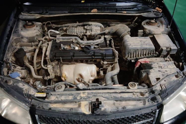 Used Kia Cerato 2010 1.6L MT GL Engine Bay