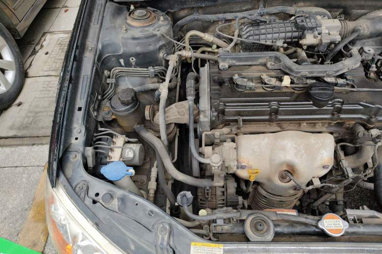 Used Kia Cerato 2010 1.6L MT GL Engine Bay Right