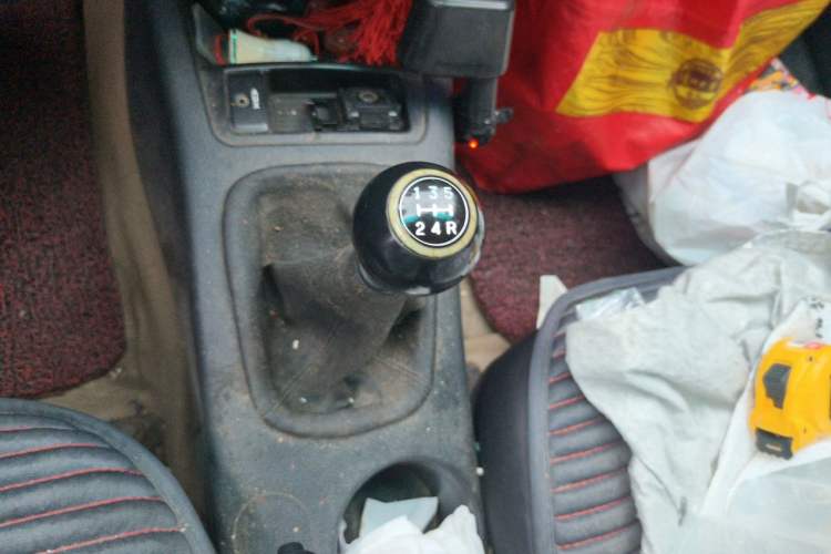Used Kia Cerato 2010 1.6 AT GL Gear Lever