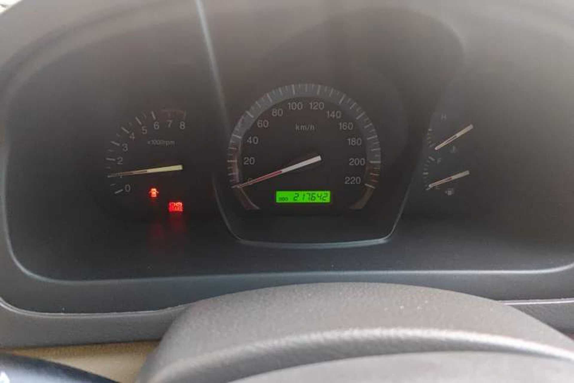 Used Kia Cerato 2010 1.6L MT GL Instrument Cluster