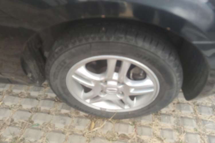 Used Kia Cerato 2010 1.6L MT GL Left Front Wheel Hub