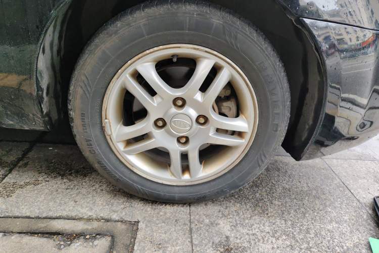 Used Kia Cerato 2010 1.6L MT GL Right Front Wheel Hub