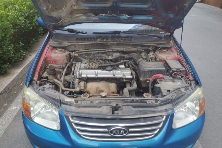 Used Kia Cerato 2010 1.6L MT GL Engine Bay