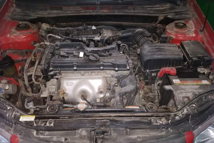 Used Kia Cerato 2010 1.6 AT GL Engine Bay