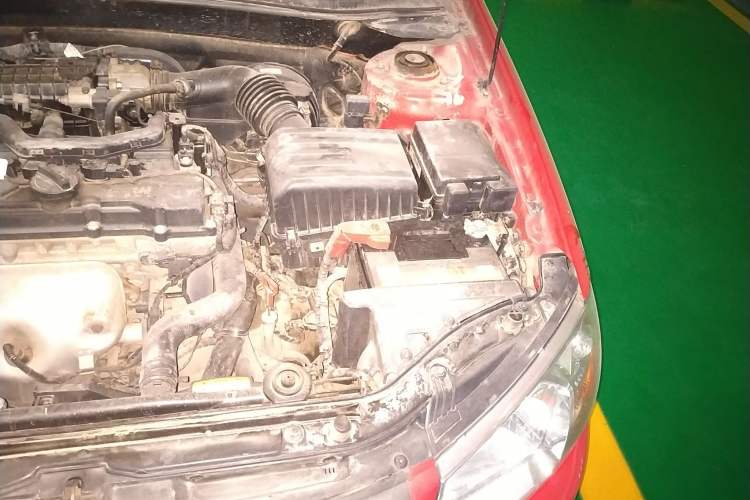 Used Kia Cerato 2010 1.6 AT GL Engine Bay Left