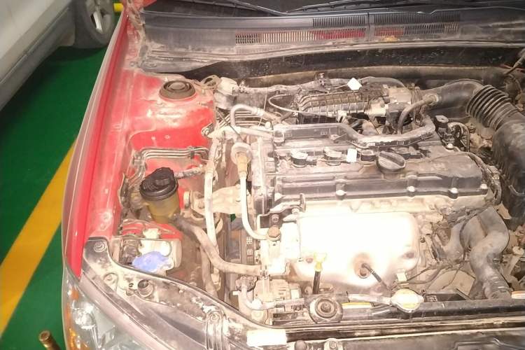Used Kia Cerato 2010 1.6 AT GL Engine Bay Right