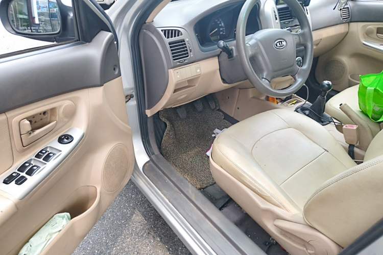 Used Kia Cerato 2010 1.6L MT GL Driver Seat