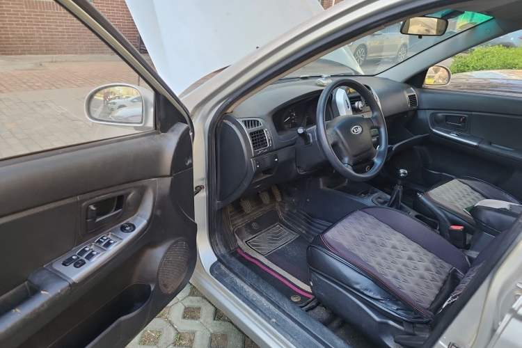 Used Kia Cerato 2010 1.6L MT GL Driver Seat