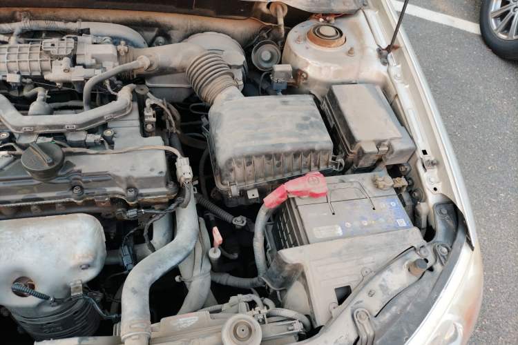 Used Kia Cerato 2010 1.6 AT GL Engine Bay Left