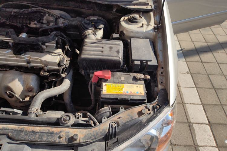 Used Kia Cerato 2010 1.6L MT GL Engine Bay Left