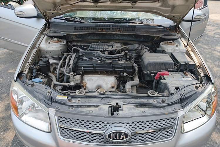 Used Kia Cerato 2010 1.6L MT GL Engine Bay