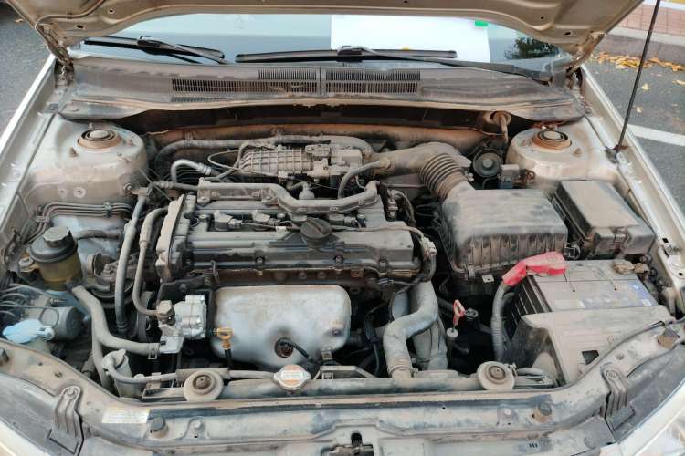 Used Kia Cerato 2010 1.6 AT GL Engine Bay