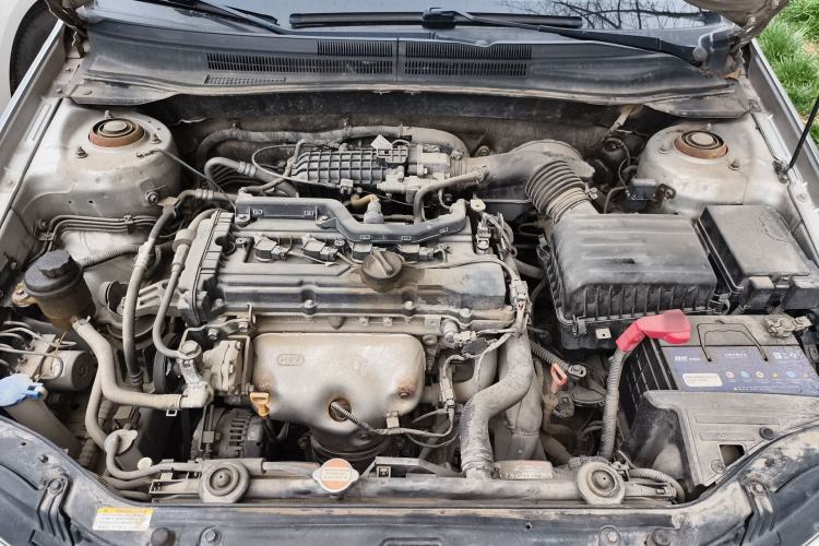 Used Kia Cerato 2010 1.6 AT GL Engine Bay