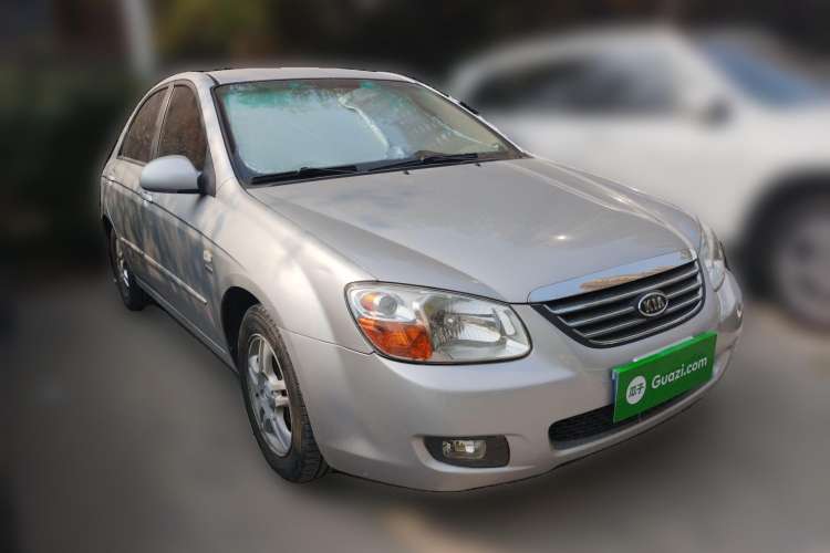 Used Kia Cerato 2010 1.6L MT GL Front Right 45 Deg