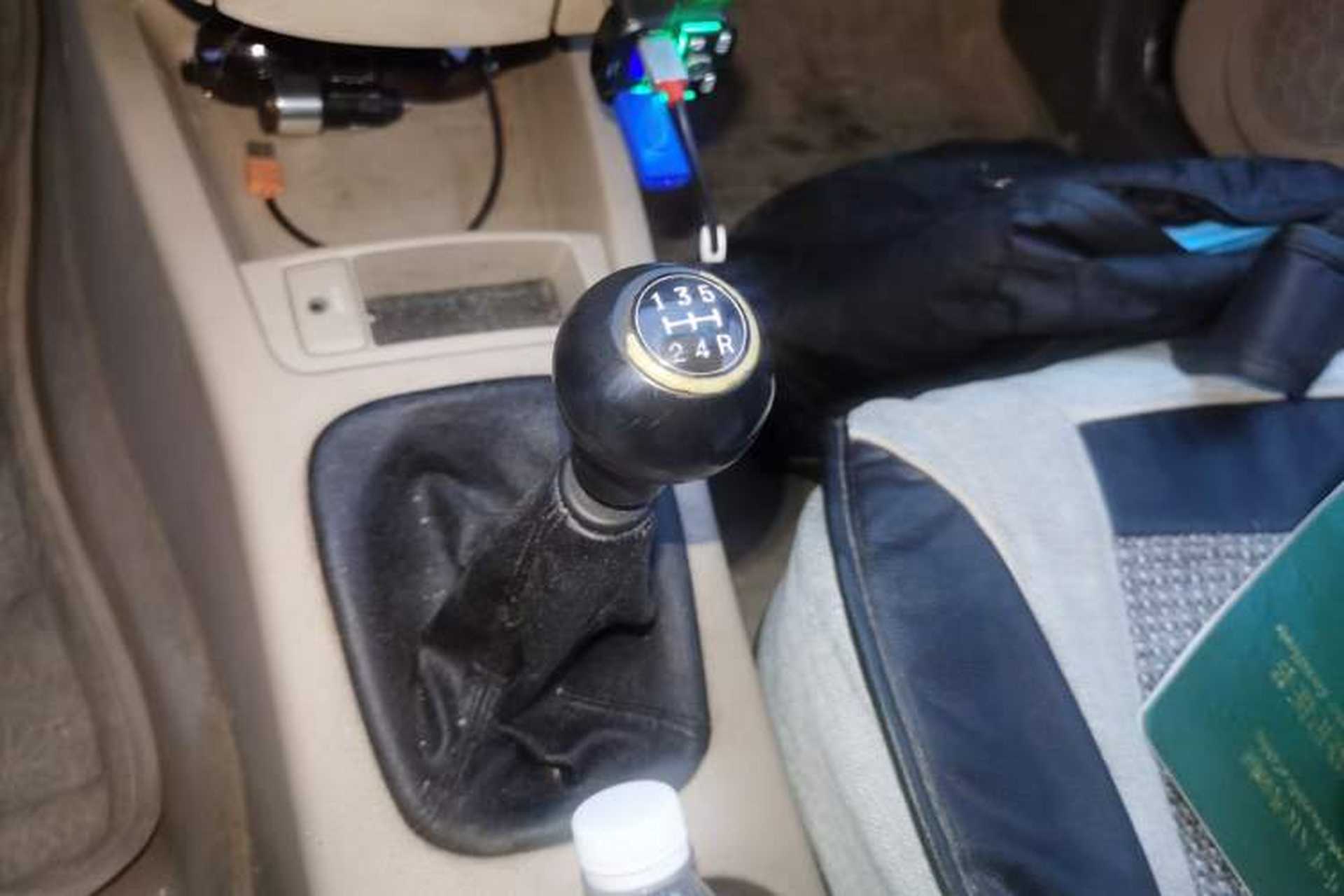 Used Kia Cerato 2010 1.6L MT GL Gear Lever