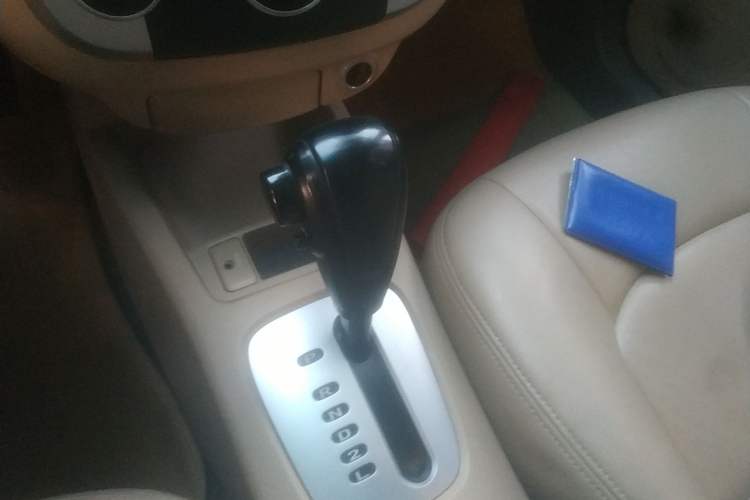 Used Kia Cerato 2010 1.6 AT GL Gear Lever