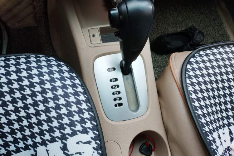 Used Kia Cerato 2010 1.6 AT GL Gear Lever