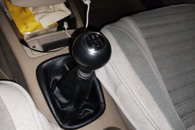 Used Kia Cerato 2010 1.6L MT GL Gear Lever