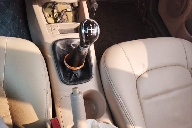 Used Kia Cerato 2010 1.6L MT GL Gear Lever