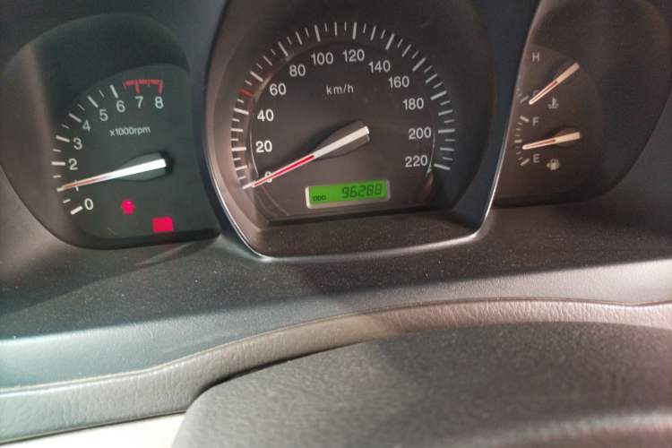 Used Kia Cerato 2010 1.6L MT GL Odometer Close Up