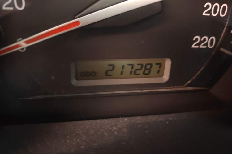 Used Kia Cerato 2010 1.6L MT GL Odometer Close Up