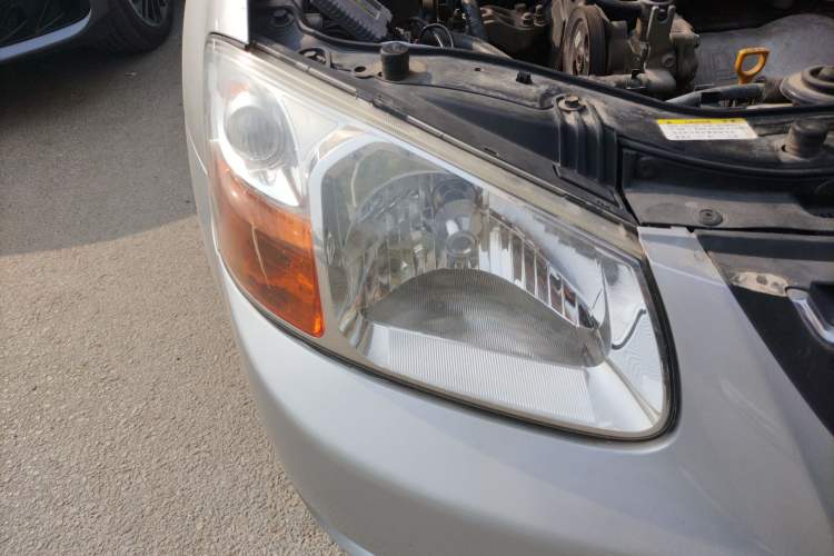 Used Kia Cerato 2010 1.6L MT GL Right Front Headlight
