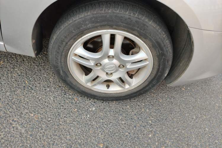 Used Kia Cerato 2010 1.6 AT GL Right Front Wheel Hub