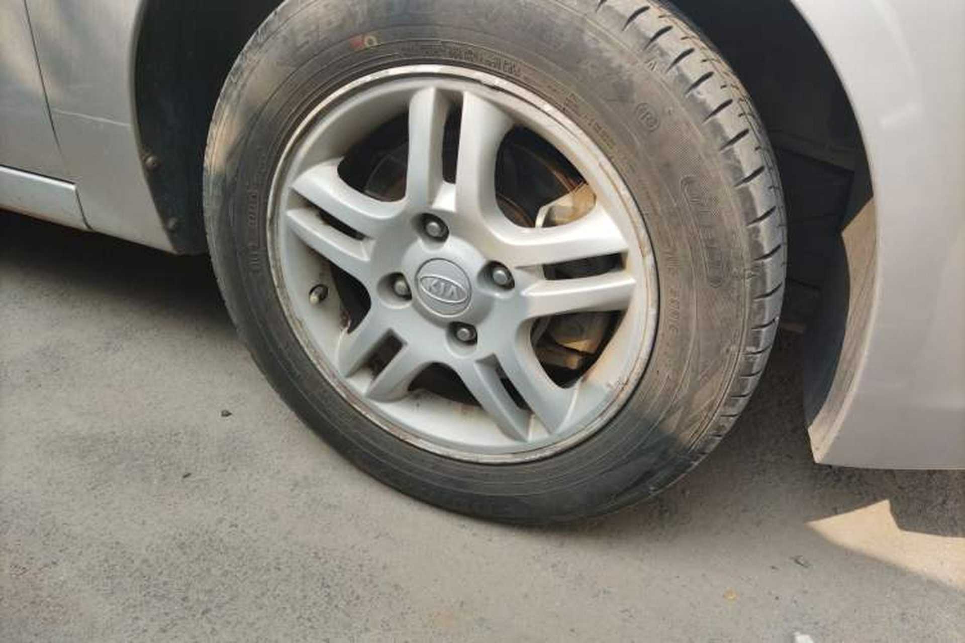Used Kia Cerato 2010 1.6L MT GL Right Front Wheel Hub