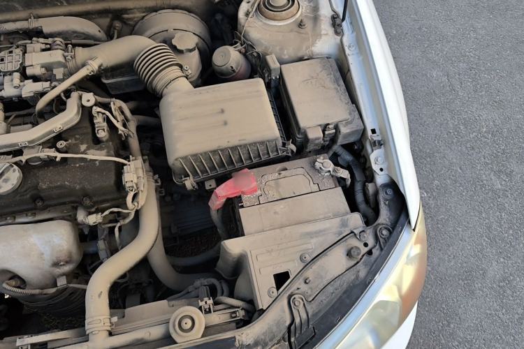 Used Kia Cerato 2010 1.6L MT GL Engine Bay Left