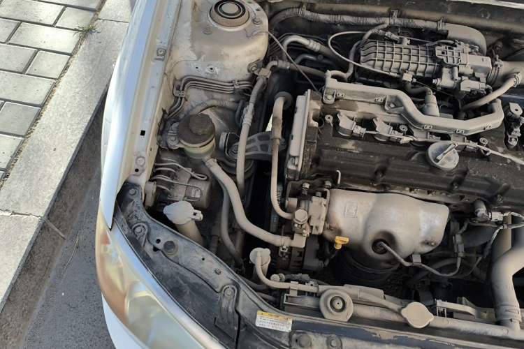 Used Kia Cerato 2010 1.6L MT GL Engine Bay Right