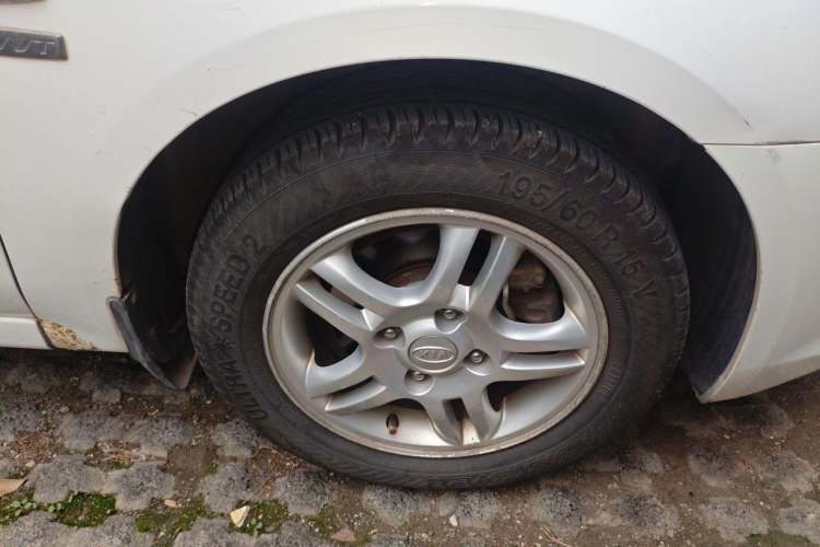 Used Kia Cerato 2010 1.6L MT GL Right Front Wheel Hub