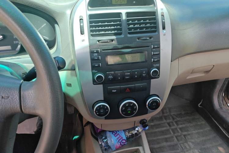 Used Kia Cerato 2012 1.6L MT GL Audio And AC Panel