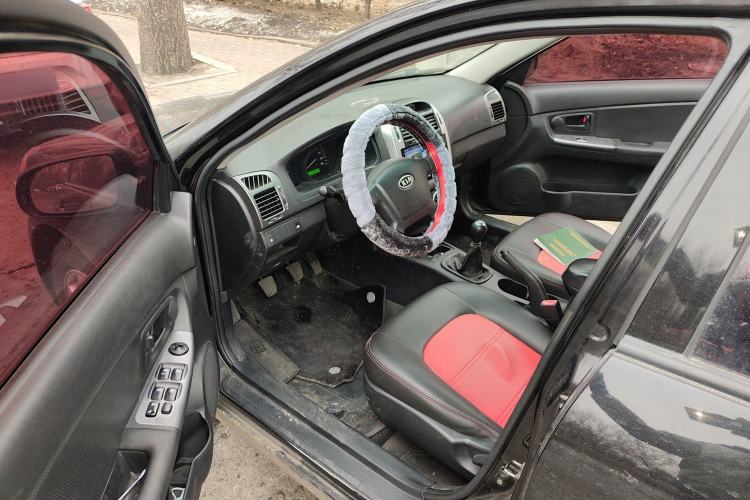 Used Kia Cerato 2012 1.6L MT GL Driver Seat