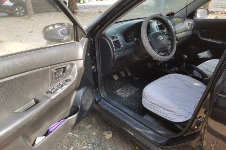 Used Kia Cerato 2012 1.6L MT GL Driver Seat