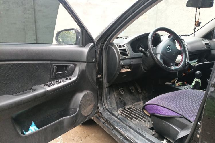 Used Kia Cerato 2012 1.6L MT GL Driver Seat