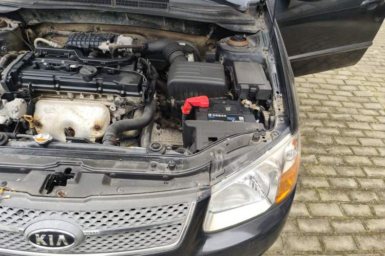 Used Kia Cerato 2012 1.6L MT GL Engine Bay Left
