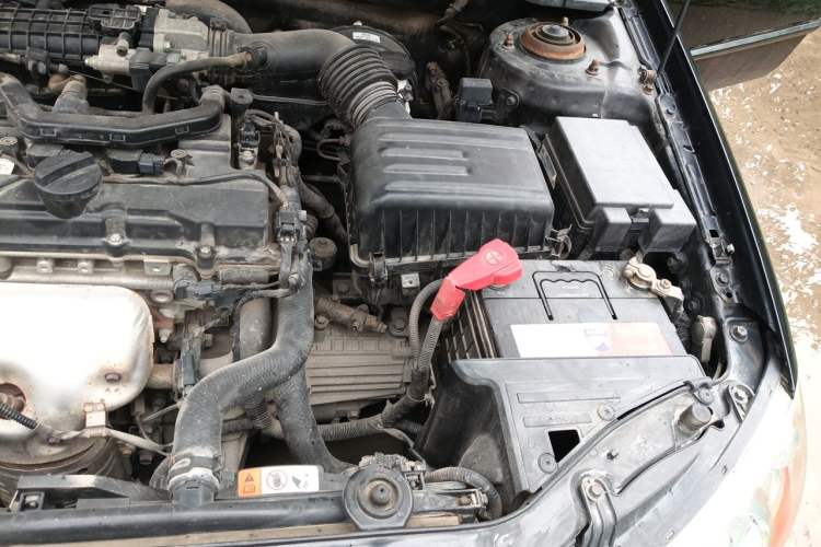Used Kia Cerato 2012 1.6L MT GL Engine Bay Left