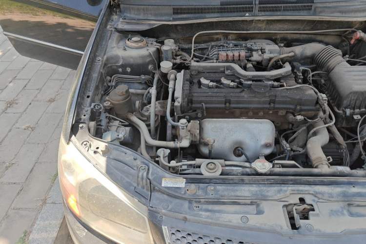Used Kia Cerato 2012 1.6L MT GL Engine Bay Right
