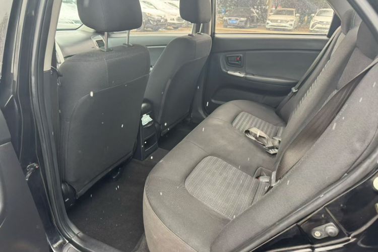 Used Kia Cerato 2012 1.6L MT GL Interior 1