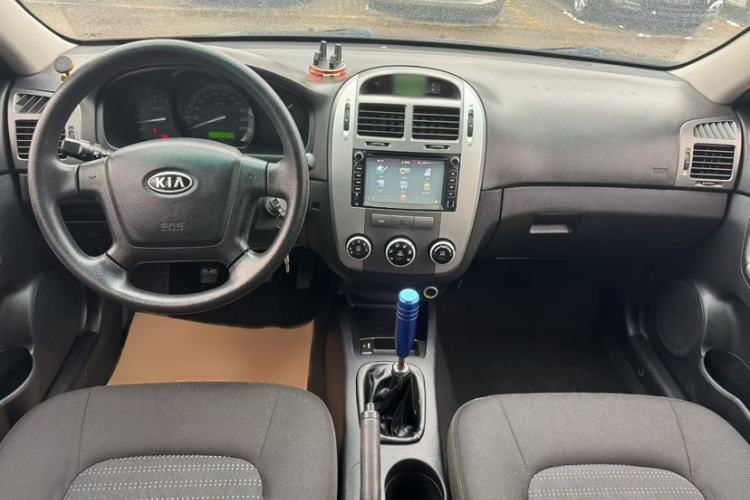 Used Kia Cerato 2012 1.6L MT GL Interior 3