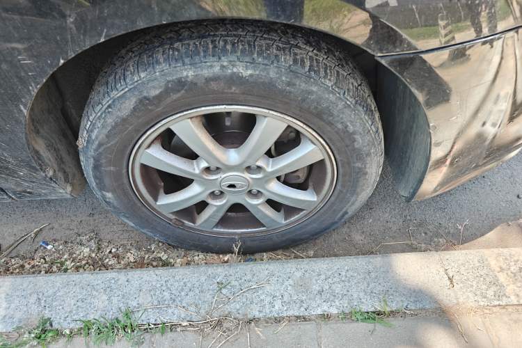 Used Kia Cerato 2012 1.6L MT GL Right Front Wheel Hub